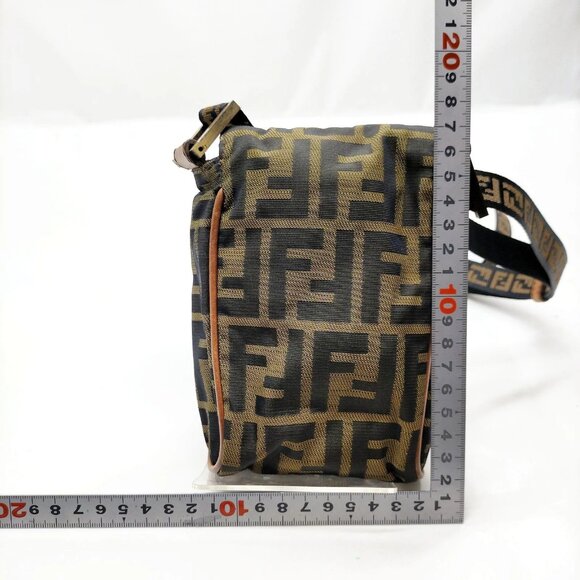 Authentic Fendi Brown Nylon Shoulder Bag mn480-121325 - Picture 2 of 16